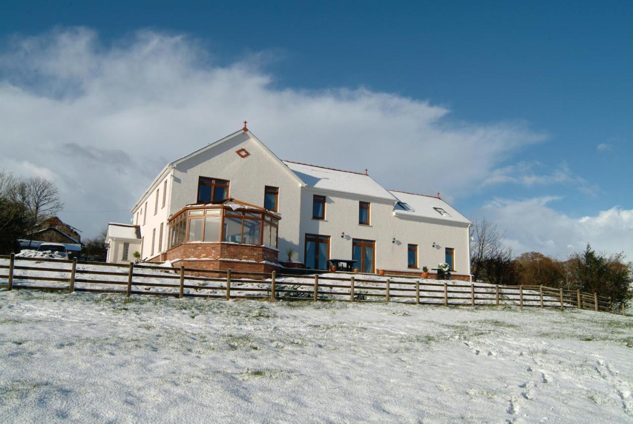 Апартаменти Penddaulwyn Uchaf Farm # Carmarthenshire Nantgaredig Екстер'єр фото